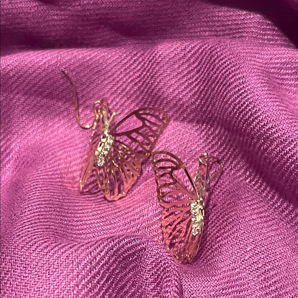 Elegant Gold Butterfly Earrings